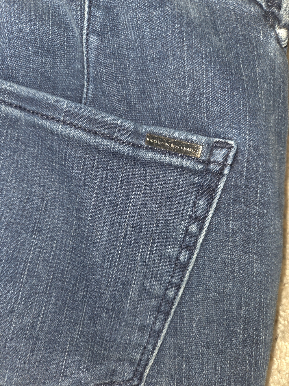 White House Black Market Hi Rise Wide Leg Jeans Rhinestones Jeans Size 2 - Picture 6 of 7